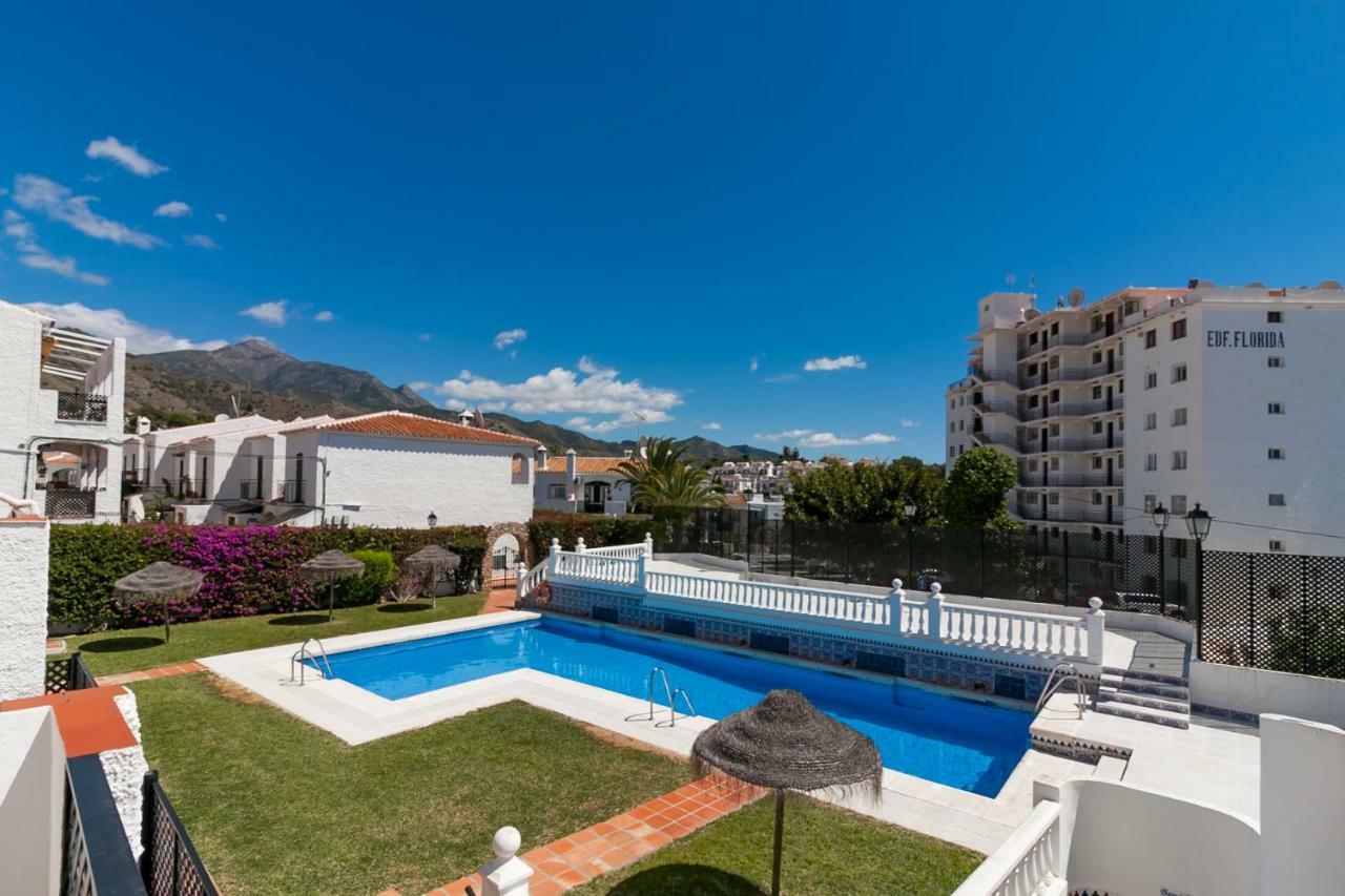 Apartamentos Verano Azul Nerja Exterior foto